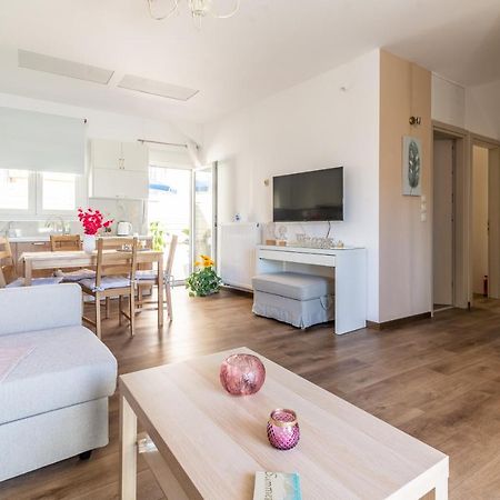 Sophia'S Comfortable Home With A Private Backyard Gazi Extérieur photo