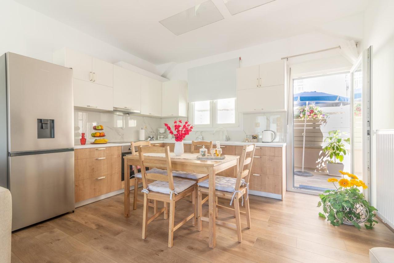 Sophia'S Comfortable Home With A Private Backyard Gazi Extérieur photo