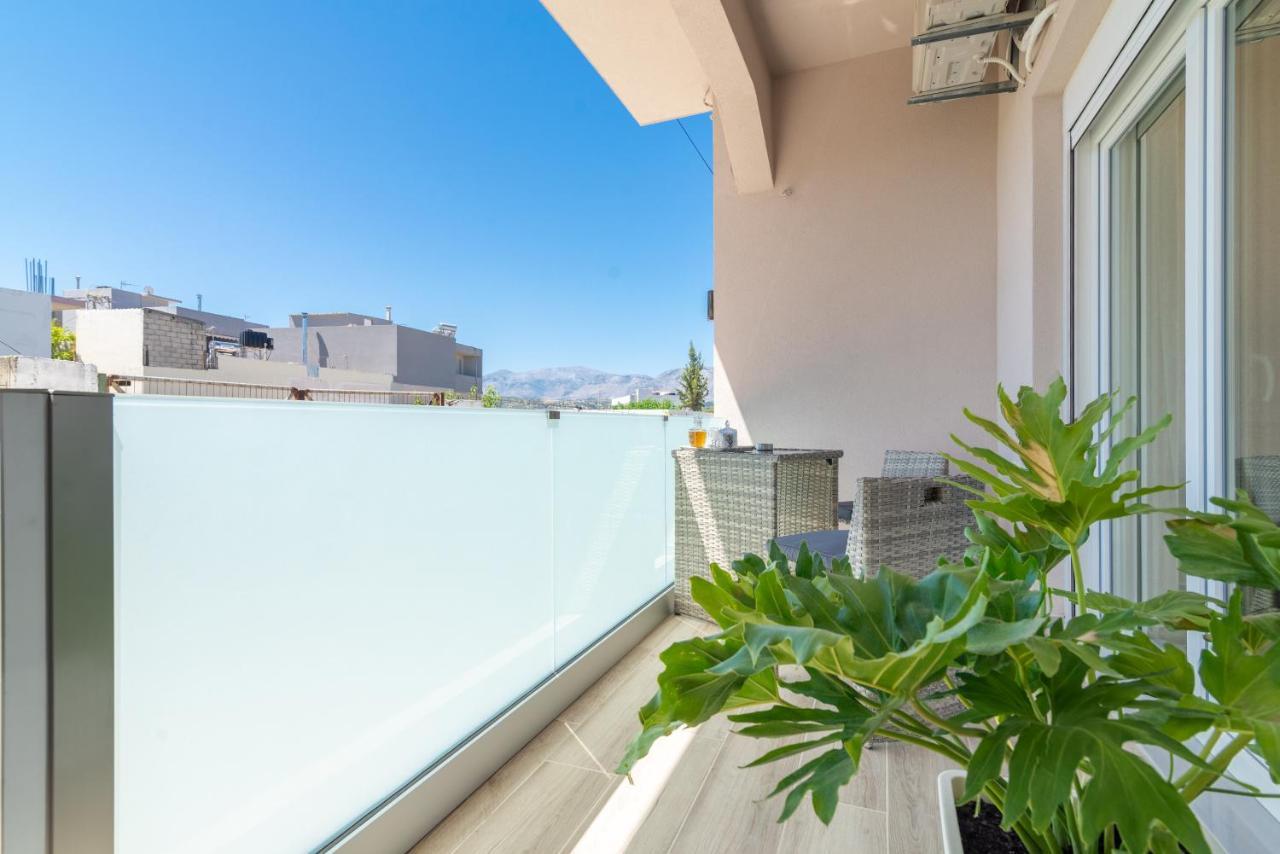 Sophia'S Comfortable Home With A Private Backyard Gazi Extérieur photo